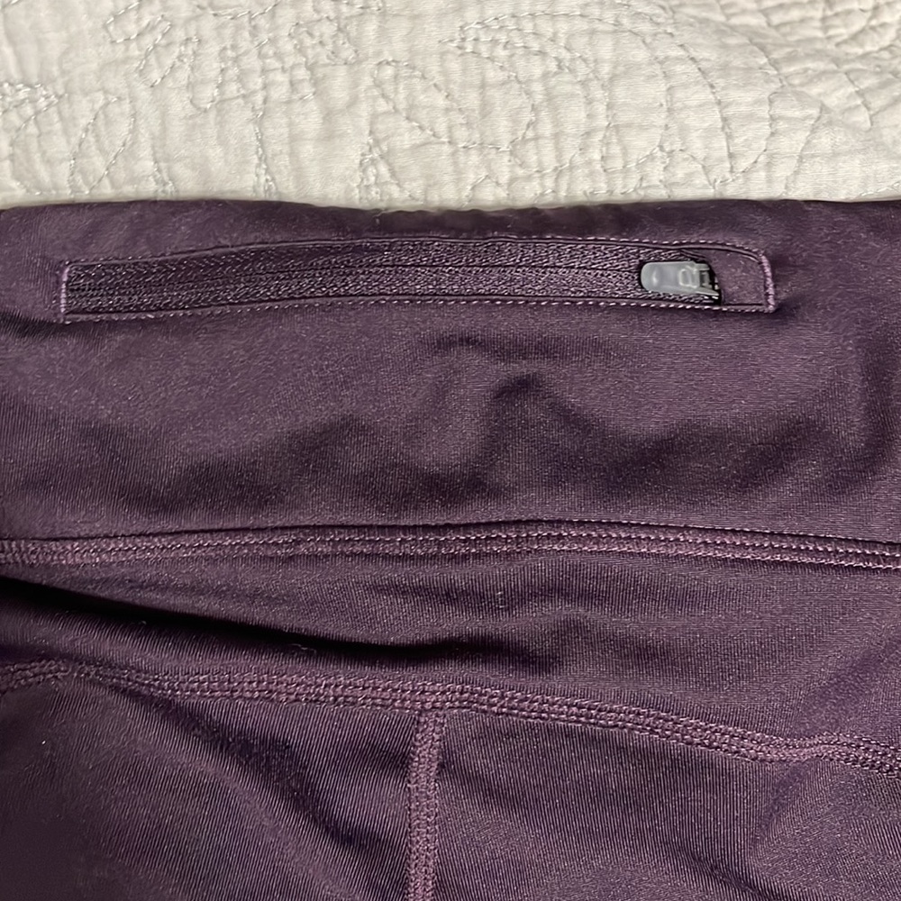 Nike Capri Leggings - Picture 3 of 4